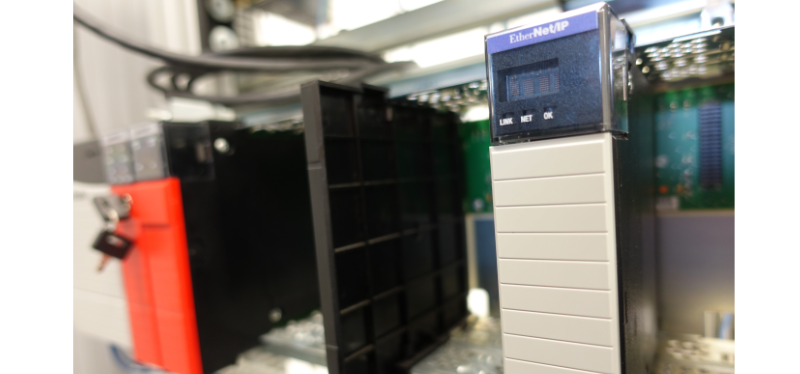Laboratoire robotique STEIM